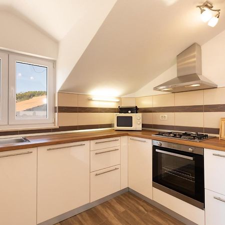 Holiday Home Lydia Slatine Εξωτερικό φωτογραφία