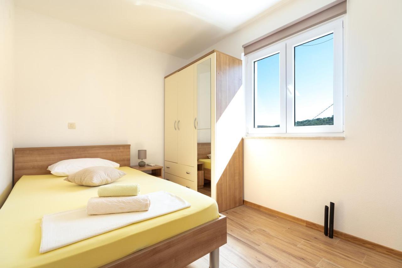 Holiday Home Lydia Slatine Εξωτερικό φωτογραφία