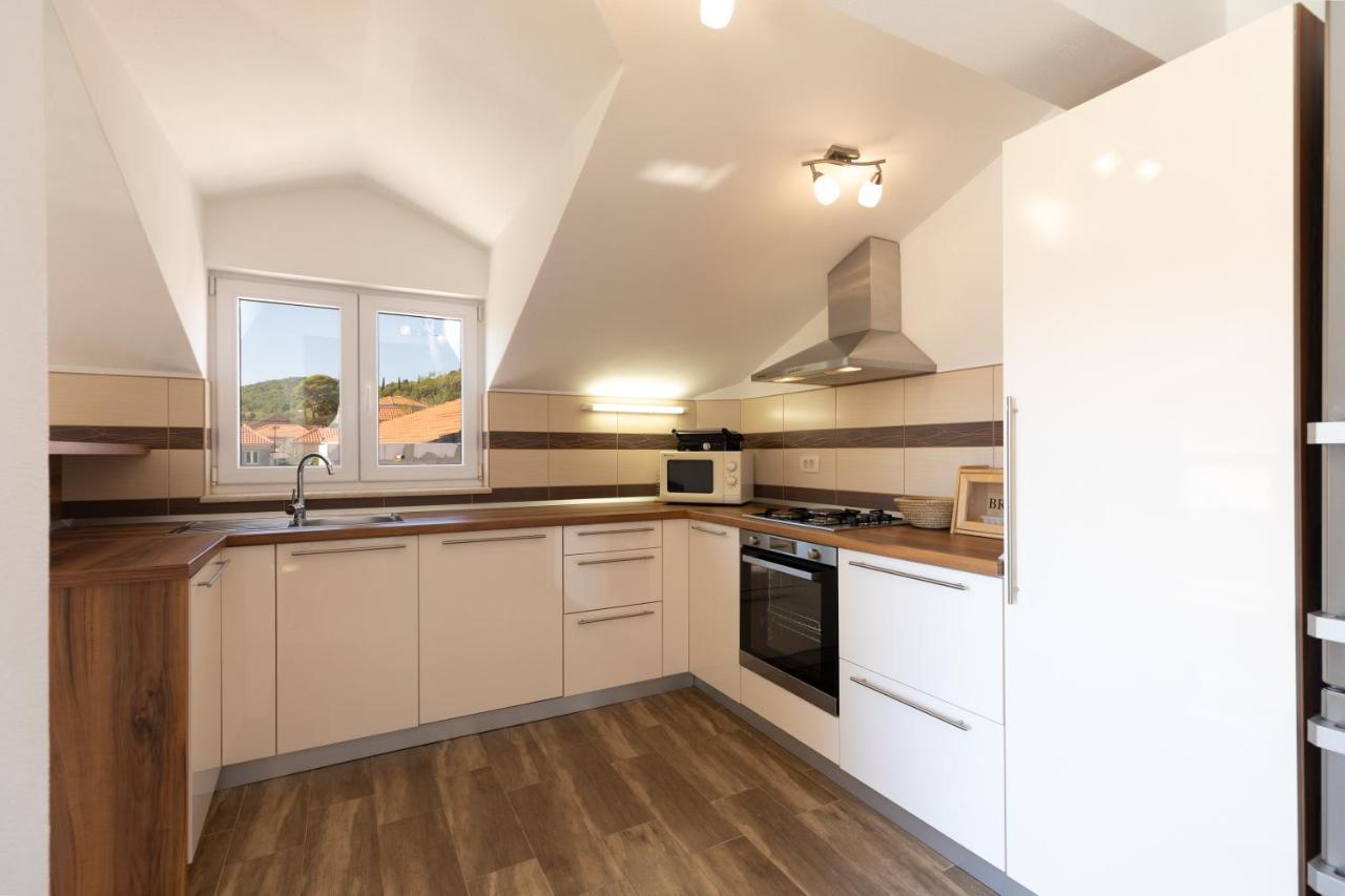 Holiday Home Lydia Slatine Εξωτερικό φωτογραφία