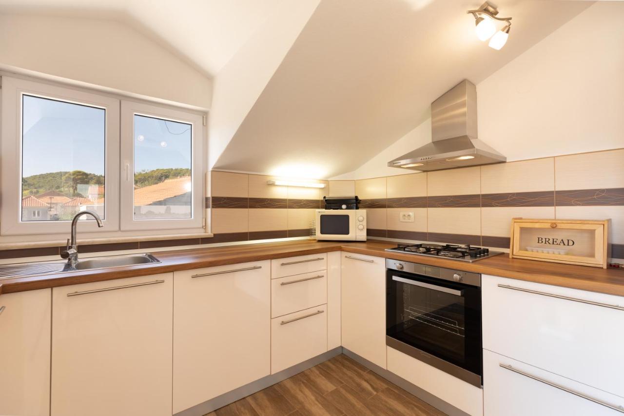 Holiday Home Lydia Slatine Εξωτερικό φωτογραφία