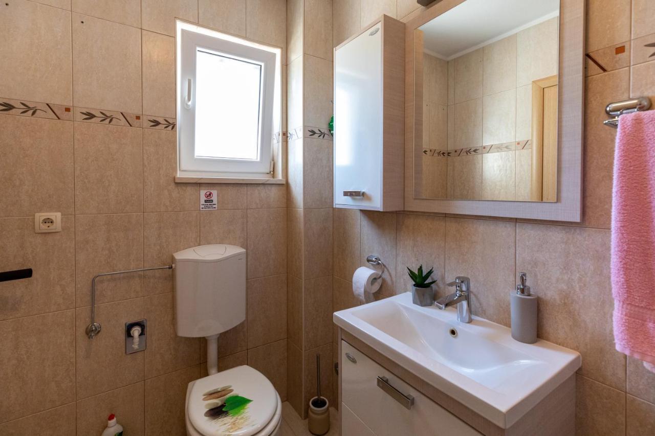 Holiday Home Lydia Slatine Εξωτερικό φωτογραφία