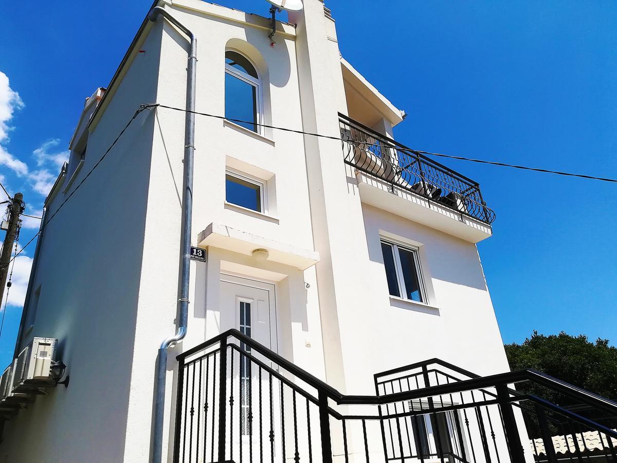 Holiday Home Lydia Slatine Εξωτερικό φωτογραφία